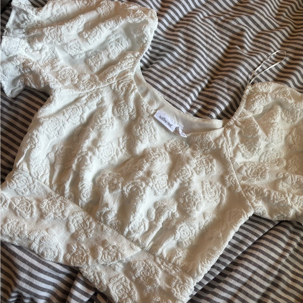 Buckle Cream Lace Crop Top